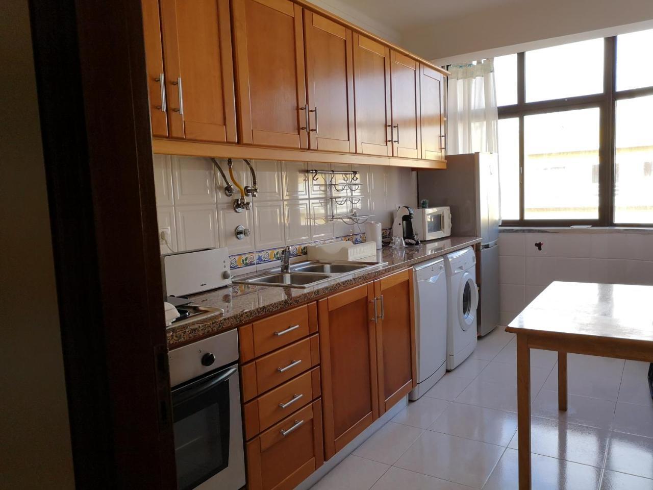 Pro Touristic Peniche Surf & Beach Apartment ภายนอก รูปภาพ